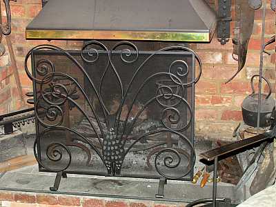 Fire screens made by Gommes Forge